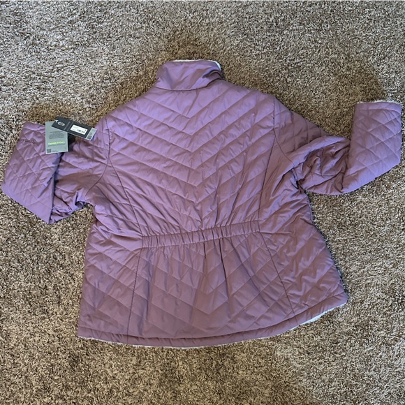 Free Country Women's Cloud Lite Reversible Faux Fur Jacket - Picture 11 of 11